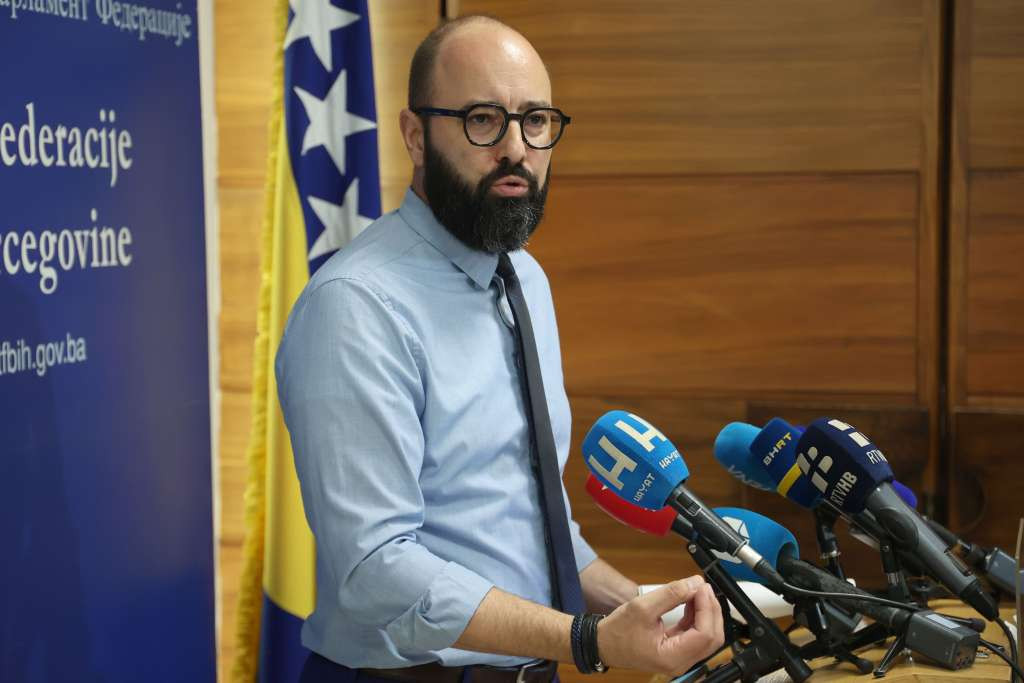 Mašić: Inicirano hitno donošenje lex specialis zakona o finansiranju institucija kulture