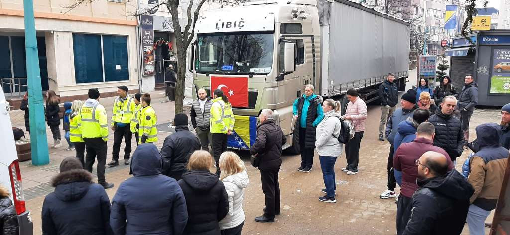 Humanitarni i ljekarski timovi iz USK-a već u Turskoj ili spremni za polazak