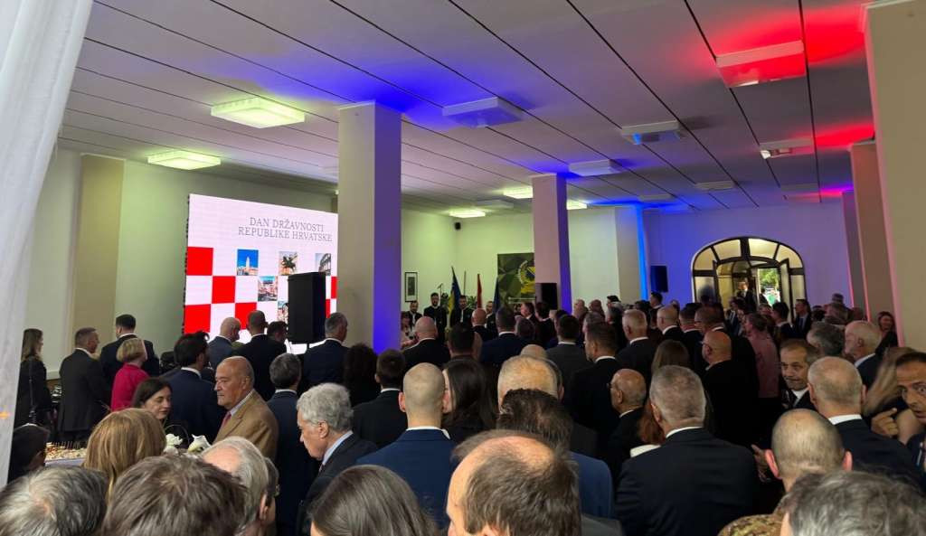Isak prisustvovao svečanosti povodom Dana državnosti i Dana Oružanih snaga Republike Hrvatske