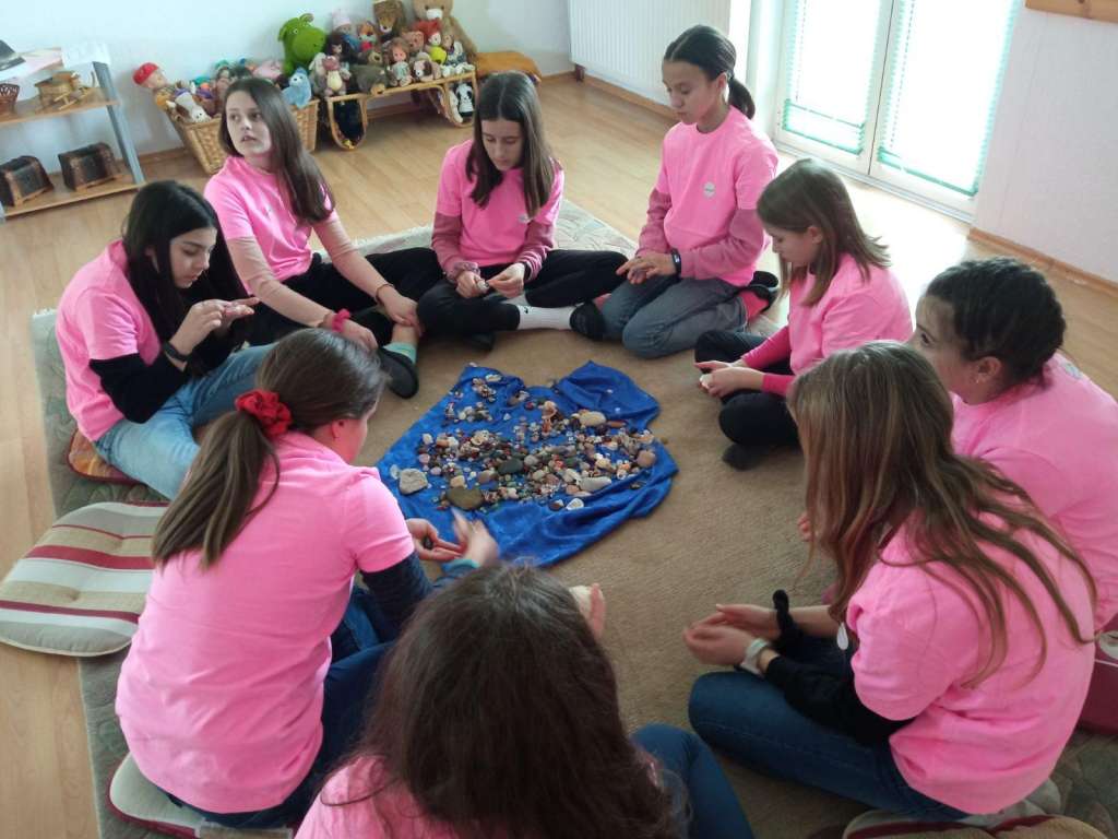 Širom BiH obilježen Dan ružičastih majica, Međunarodni dan prevencije vršnjačkog nasilja