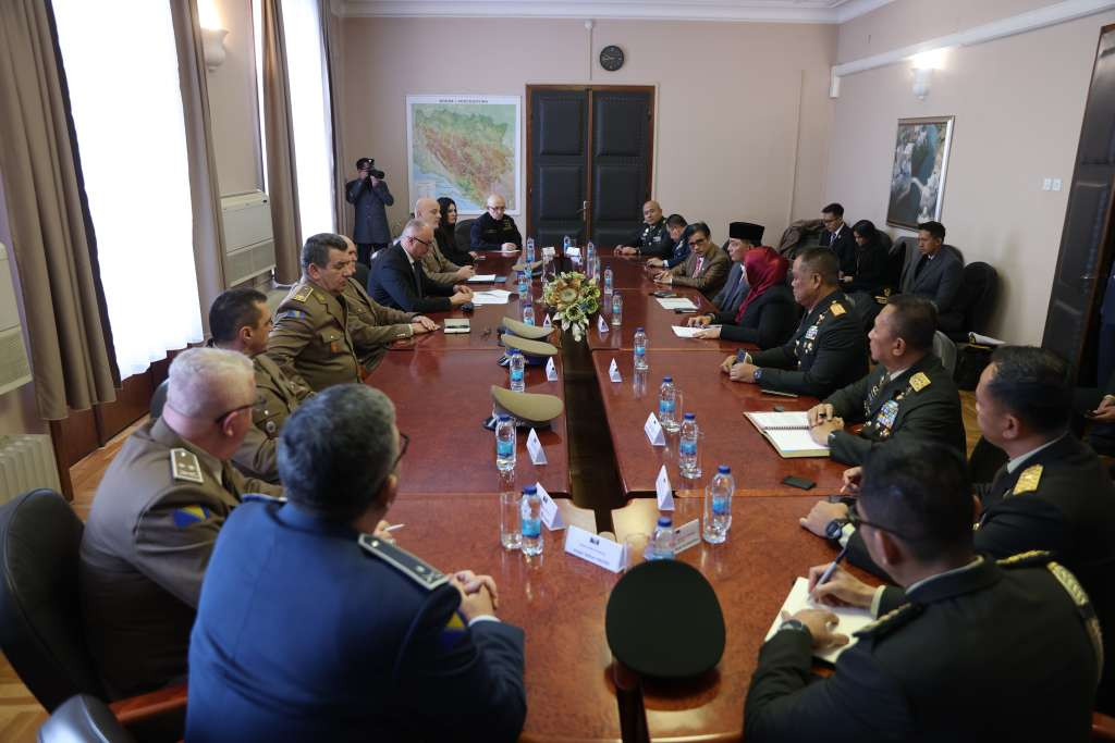 Helez i ministar odbrane Indonezije: Mir nema alternativu, saradnja je doprinos stabilnosti