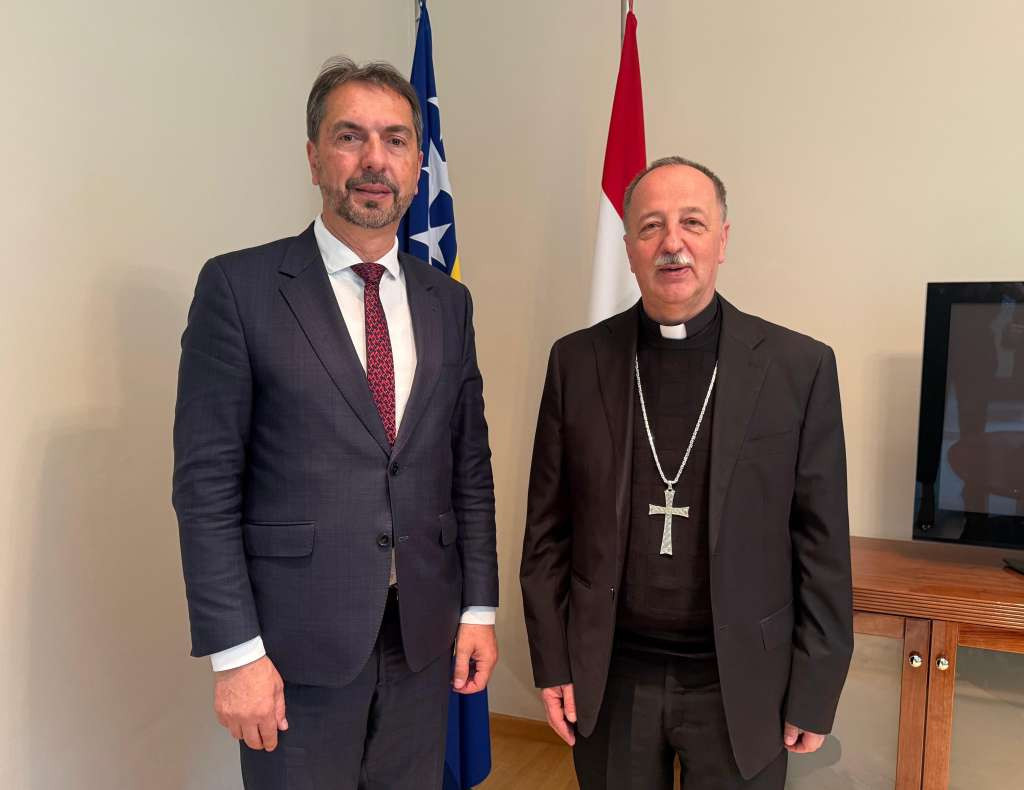Čavara se susreo s biskupom Vojnog ordinarijata u BiH
