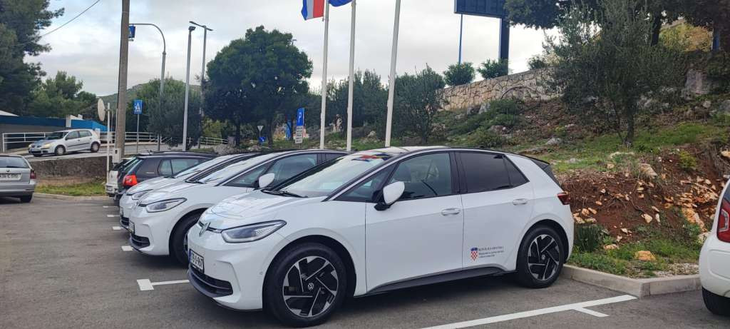 Općini Neum isporučena vozila na električni pogon