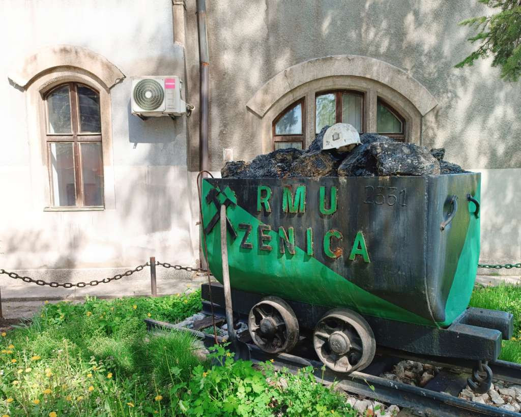 Zenički rudari još u jami, zdravstveno stanje 11 rudara dobro