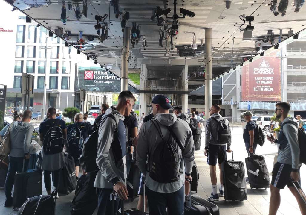 Košarkaši BiH doputovali u Poljsku, večeras trening u dvorani Gliwice