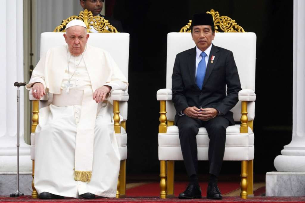 Papa Franjo apelirao u Indoneziji na vjersko jedinstvo