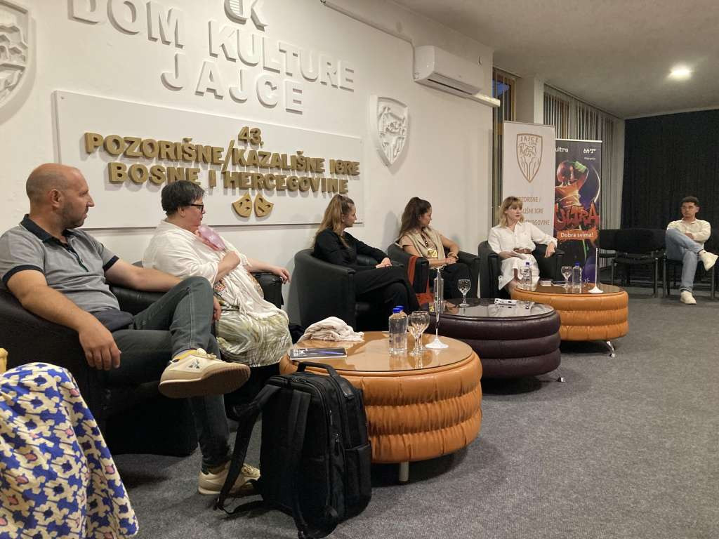 Pozorišne/Kazališne igre BiH: O predstavi BNP-a Zenica "Drama o Mirjani i ovima oko nje"