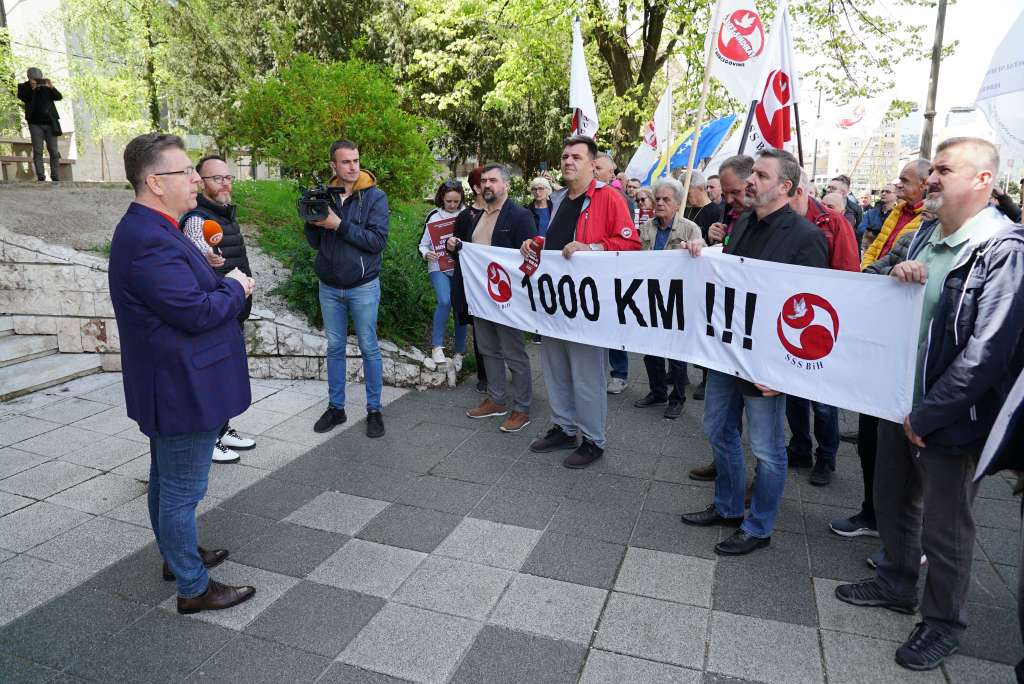 SSSBiH - Odluka o masovnom angažovanju stranih radnika može pogoršati već postojeće probleme