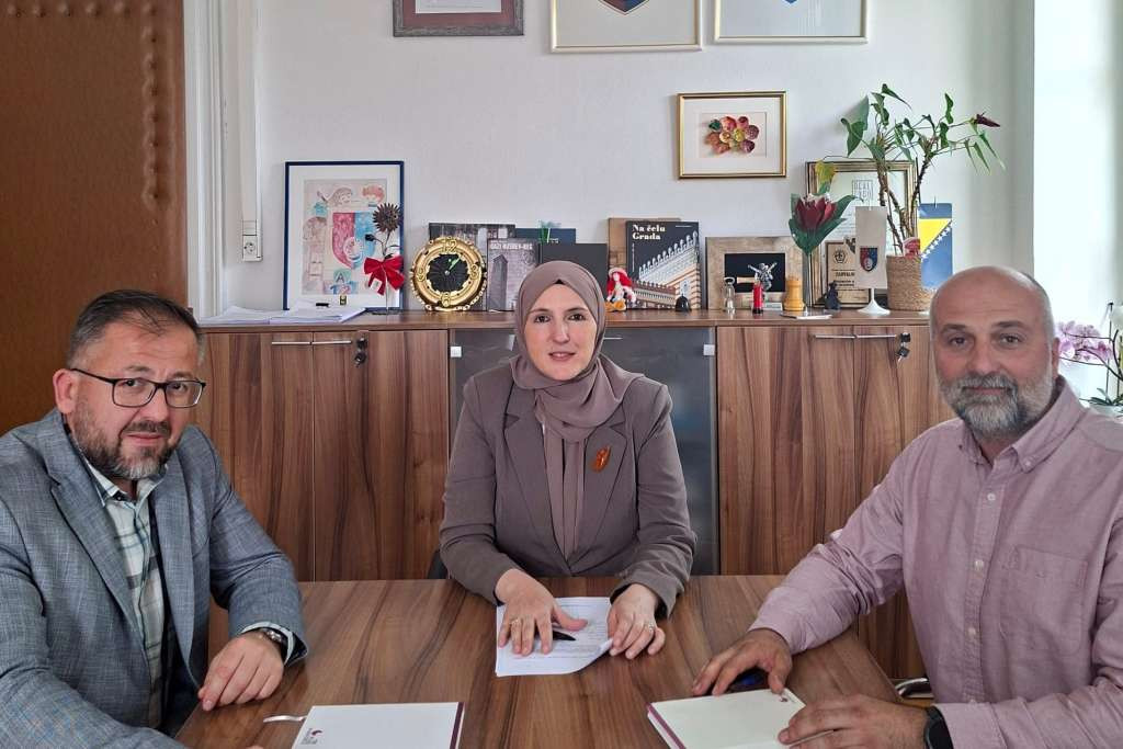 Unapređenje Programa sufinansiranja: Dodatna podrška porodicama sa troje i više djece