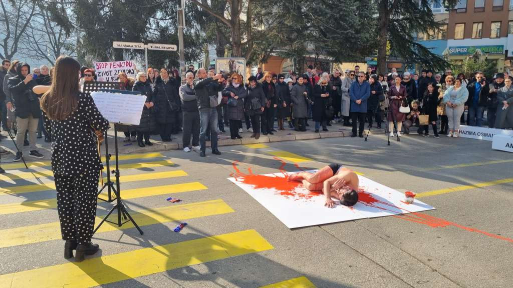 U Tuzli obilježena godišnjica svirepog ubistva Amre Kahrimanović