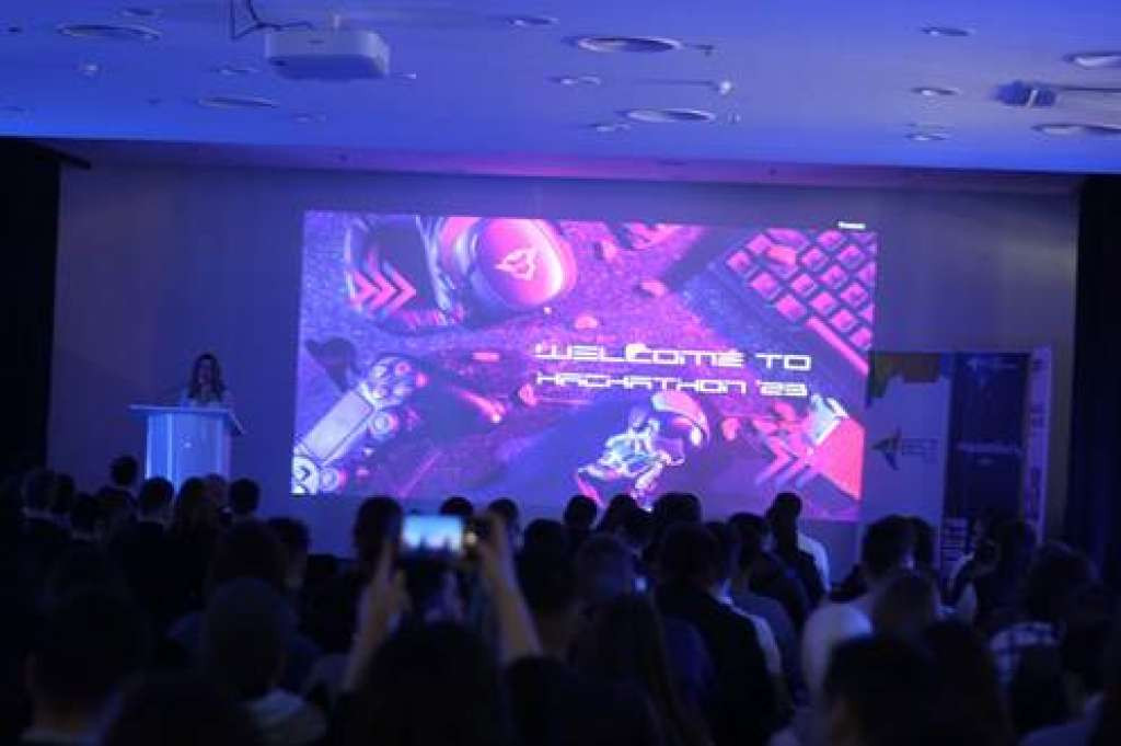 U Mostaru otvoreno programersko natjecanje 'Hackathon' i Sajam zapošljavanja za studente