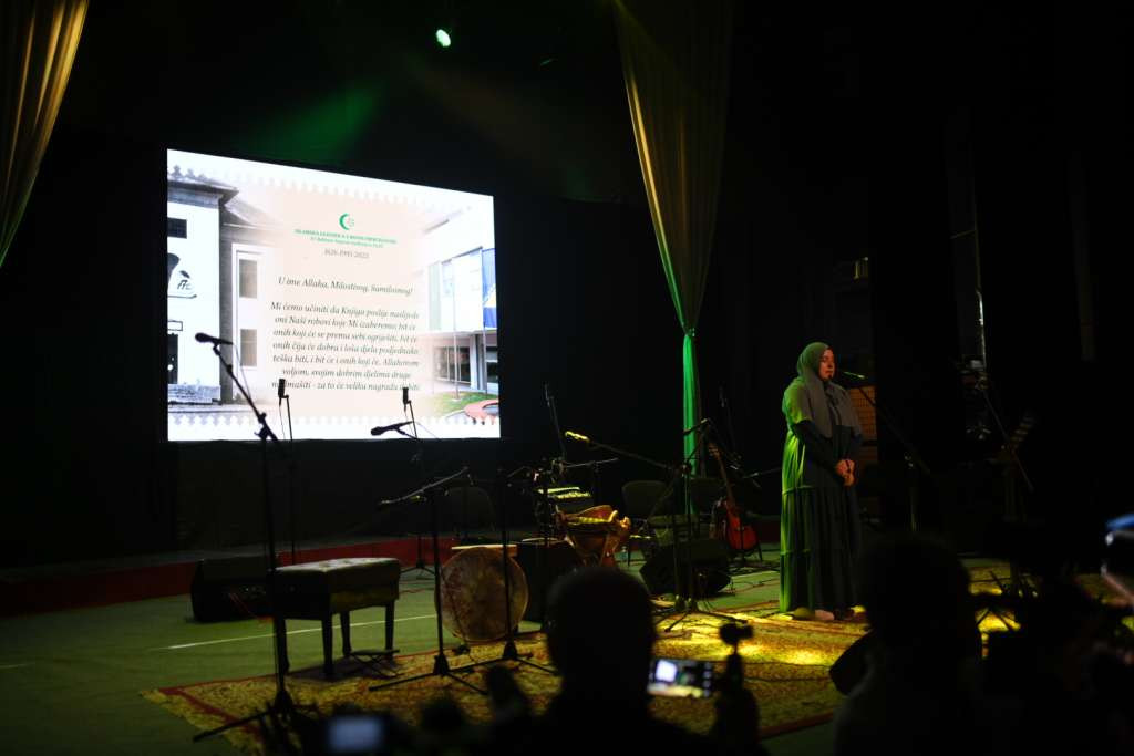 Svečanom akademijom obilježena 30. godišnjica obnove rada Behram-begove medrese u Tuzli