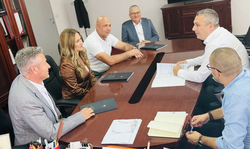 Uskoro asfaltiranje puta u povratničkim mjestima Međurječje - Karovići - Dubac u Čajniču