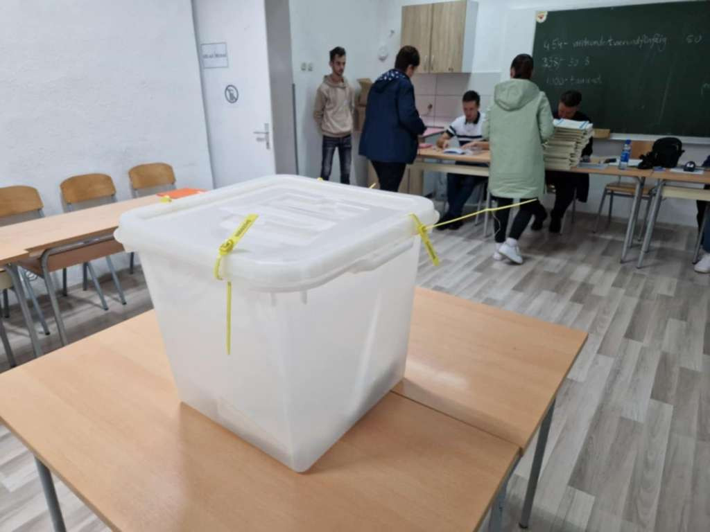 Izborni proces u Kiseljaku bez poteškoća, dva biračka mjesta otvorena s kašnjenjem