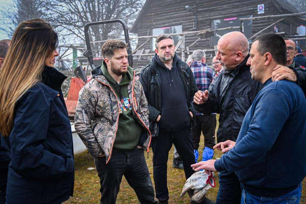 Načelnik Čengić obišao lokaciju izgorjelog PD Bukovik i najavio podršku Općine u obnovi