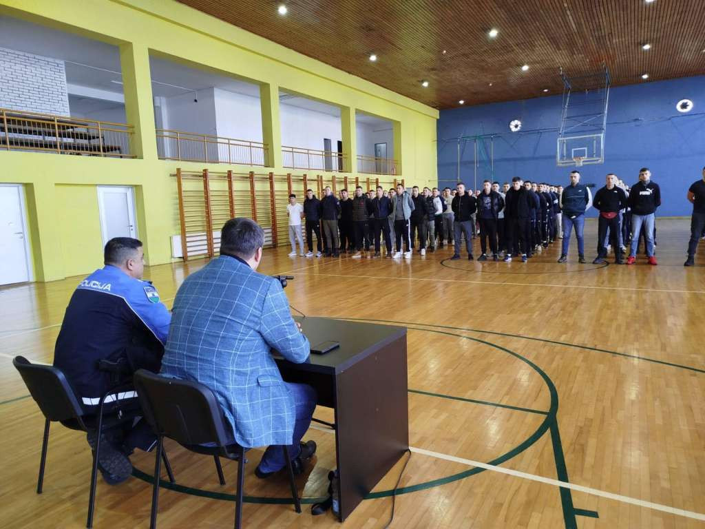 Habibija posjetio 168 budućih policajaca iz USK na obuci