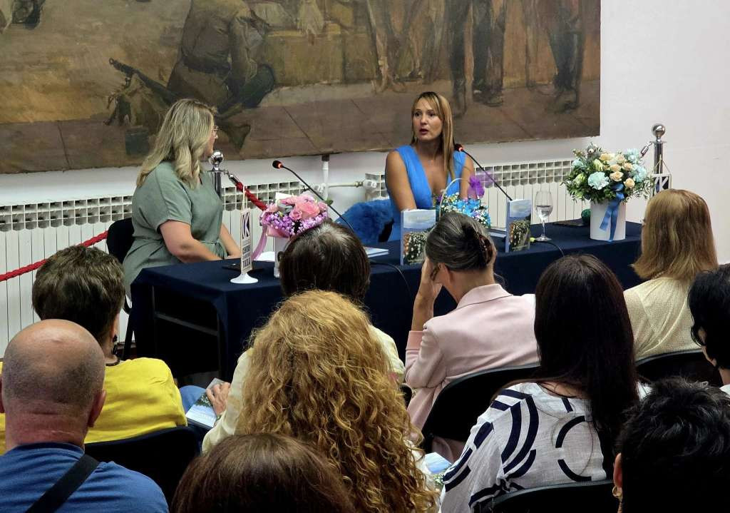 U Tuzli predstavljena zbirka poezije 'Puls tišine' autorice Larise Dizdarević-Hudić