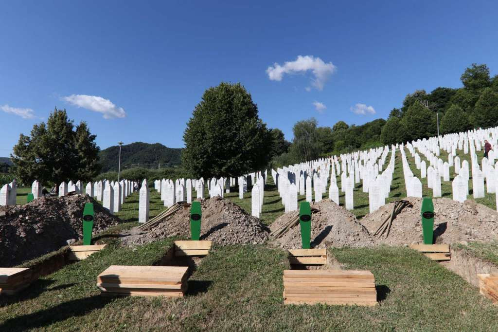 Udruženja porodica žrtava genocida u Srebrenici osudila obustavu istrage u predmetu Kovačević