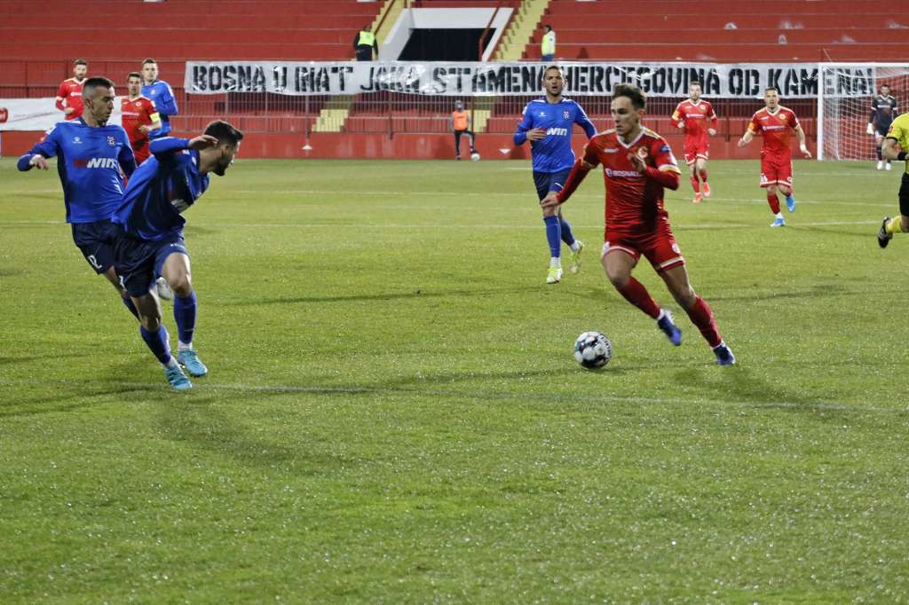 Velež jednom nogom u polufinalu Kupa