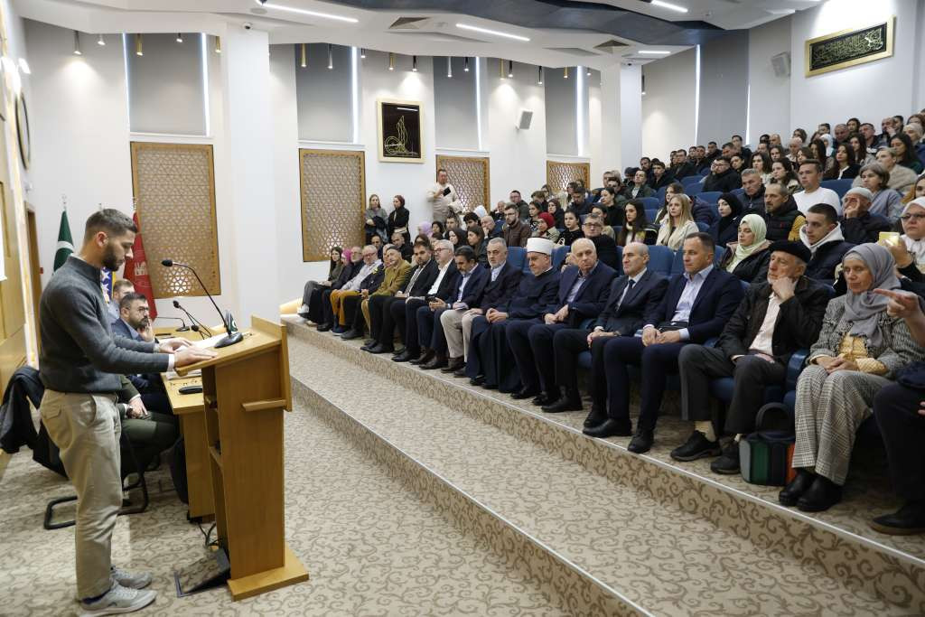 Dodijeljene 244 stipendije studentima i učenicima putem Fonda "Gazi Husrev-beg"