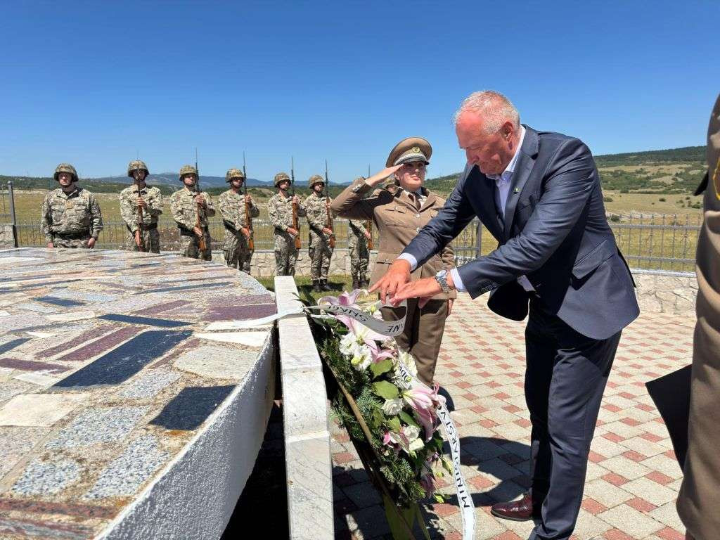 Helez prisustvovao obilježavanju 32. godišnjice stradanja Bošnjaka u selu Mokronoge