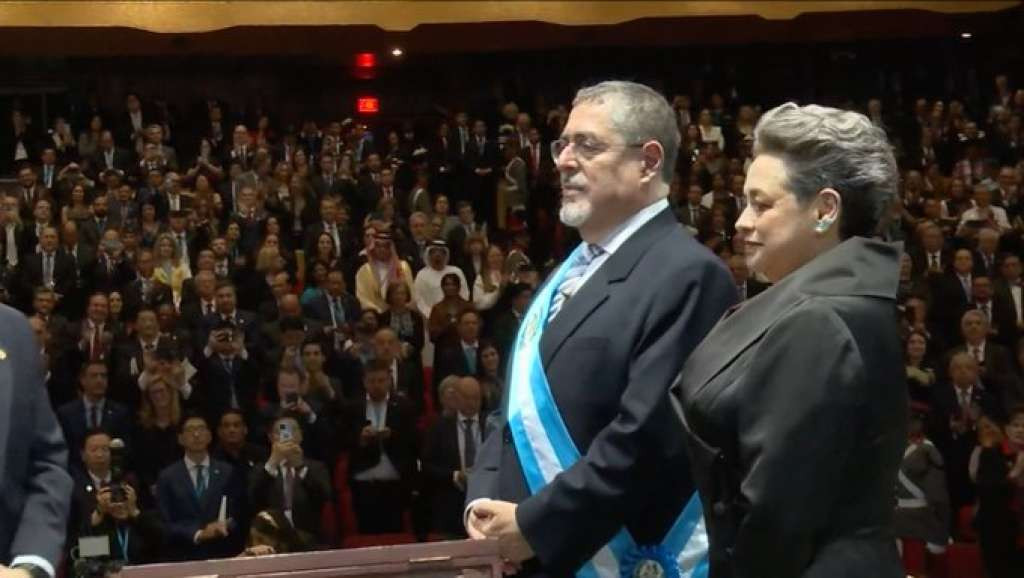 Reformista Arevalo položio zakletvu kao predsjednik Gvatemale uprkos blokadama opozicije