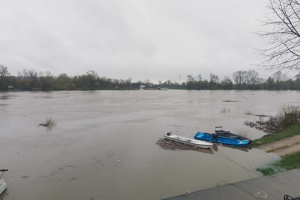 Istražni zatvor 23-godišnjaku iz BiH: Troje migranata stradalo u prevrtanju čamca na Savi