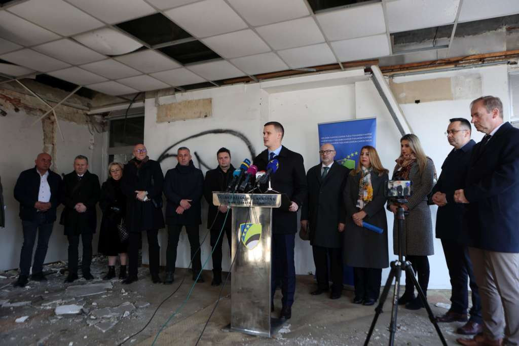Premijer Halilagić zadovoljan budžetom TK-a i investicijskim projektima
