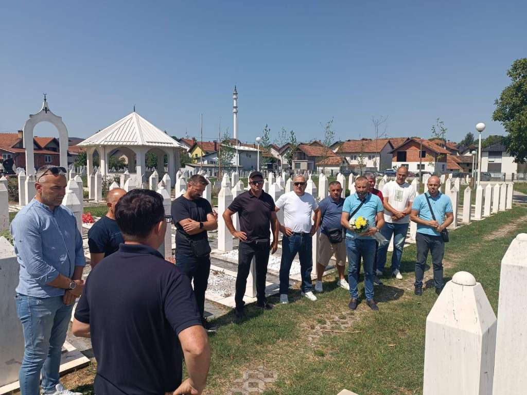 Brčko - Obilježena godišnjica pogibije trojice odlikovanih pripadnika MUP-a RBiH