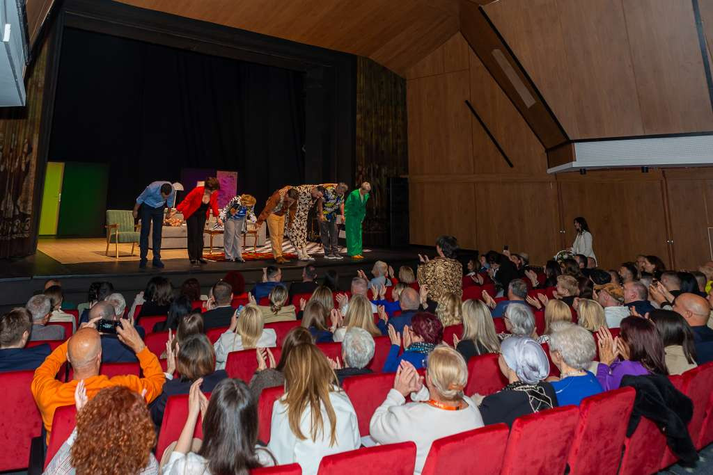 Premijernom izvedbom predstave 'Bajka o pozorištu' otvorena 'Mostarska liska'