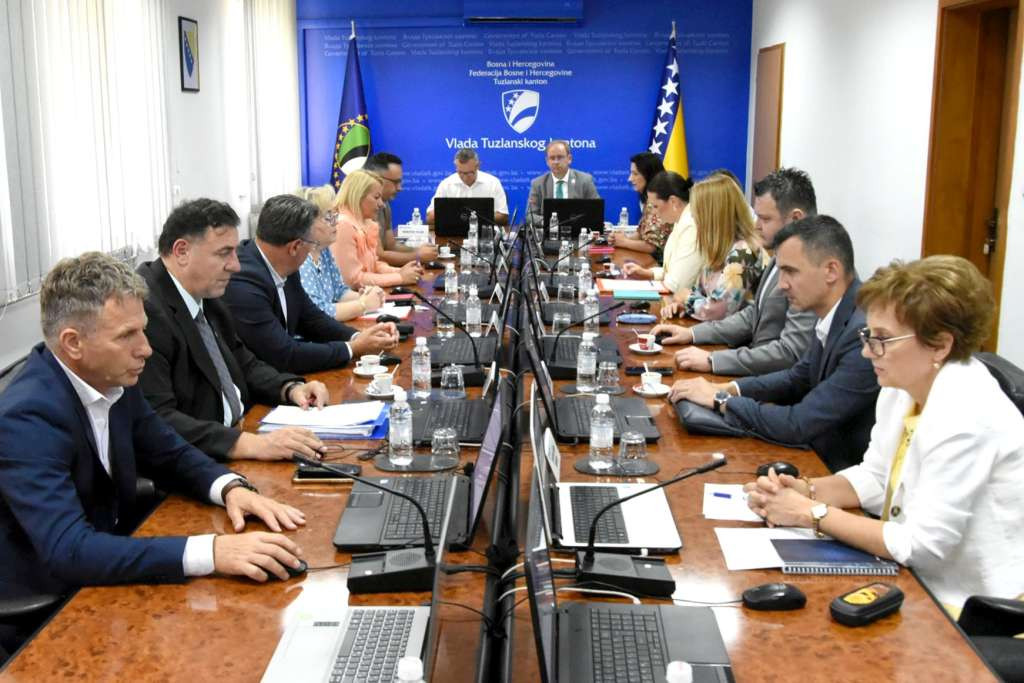 Vlada TK - Nastavlja se projekat zapošljavanja ljekara