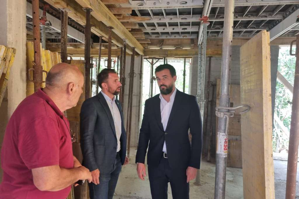 Delić i Muzur obišli gradilište dnevnog centra za osobe s poteškoćama u razvoju na Ilidži