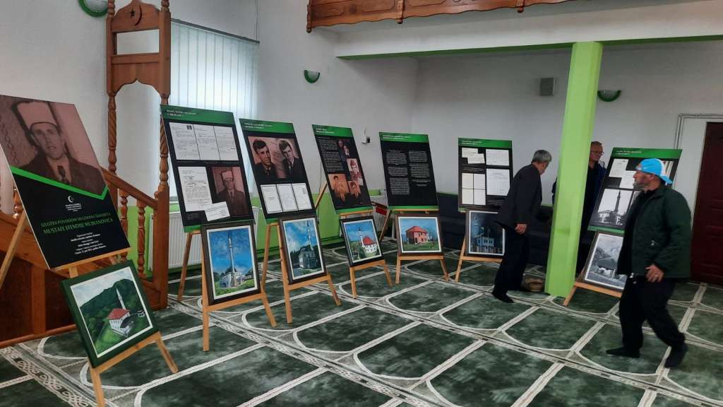 Bratunac: Izložba o stradanju imama i obnovi vjere nakon genocida