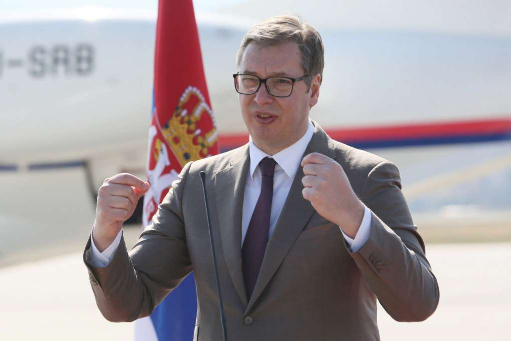 Vulin: Povlačnje Vučića s čela SNS-a destabiliziralo bi Srbiju