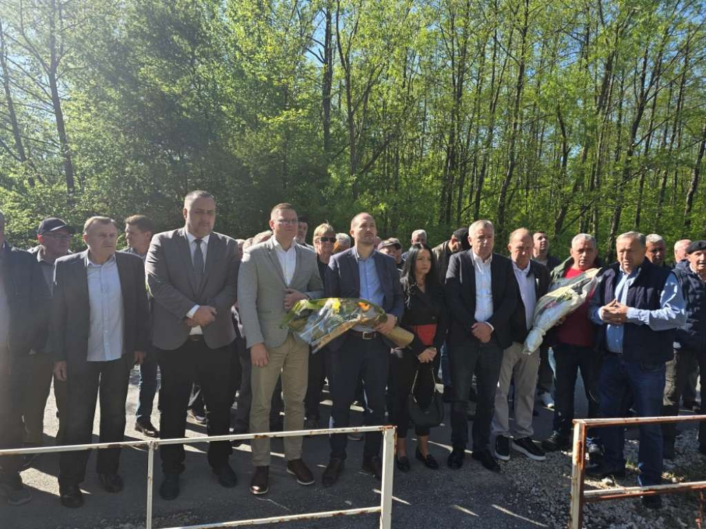 Obilježena godišnjica ubistva Nefise Osmančević, prve civilne žrtve agresije na Kalesiju