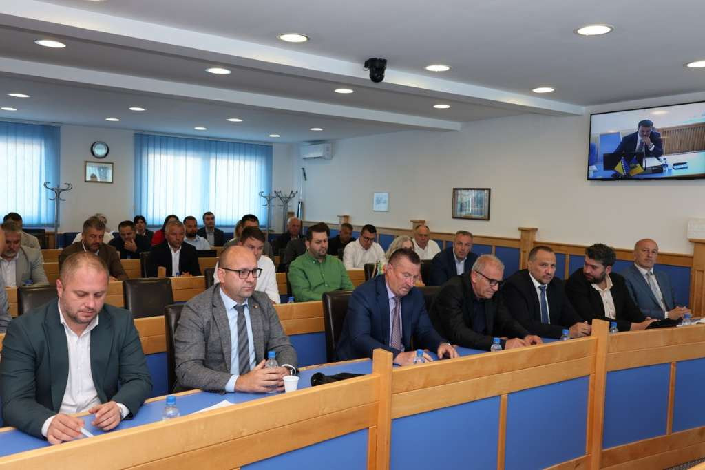 Vanredno zasjedanje Skupštine BPK o vodosnabdijevanju i deponiji, usvojen niz zaključaka