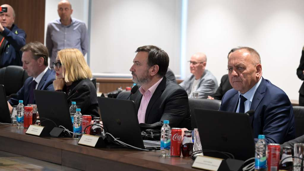 Vlada - Zaduženje za iznalaženje načina finansiranja oboljelih od duchenneove mišićne distrofije