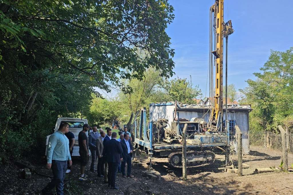Vlada TK pomaže rješavanje problema vodosnabdijevanja u Živinicama