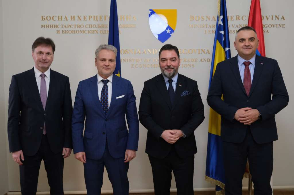 Ministri Košarac, Minić i Hrnjić razgovarali sa Sattlerom o ispunjavanju obaveza iz mape puta