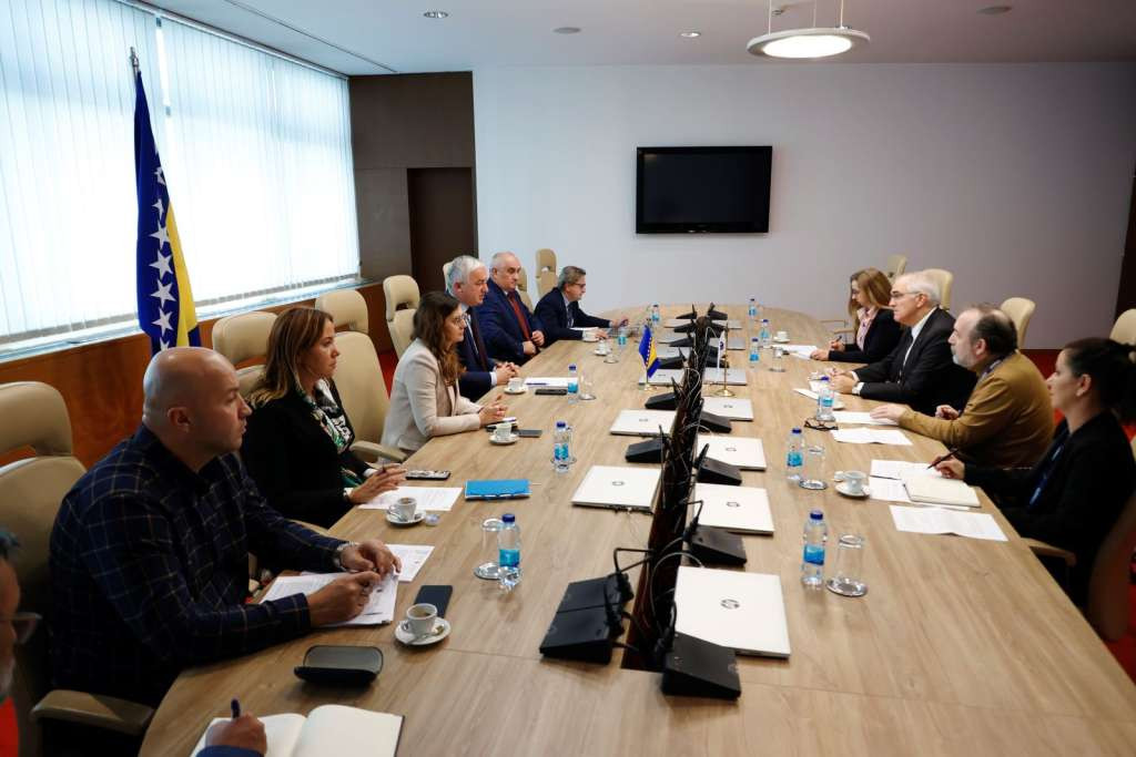 Članovi Komisije za borbu protiv korupcije razgovarali sa šefom Misije OSCE-a u BiH