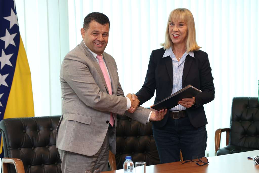 Ministarstvo za ljudska prava i izbjeglice BiH podržalo sigurne kuće sa 100.000 KM