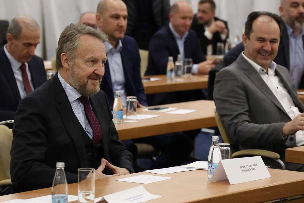 Predsjedništvo SDA: Odluka o provođenju izbora, Kongres u oktobru