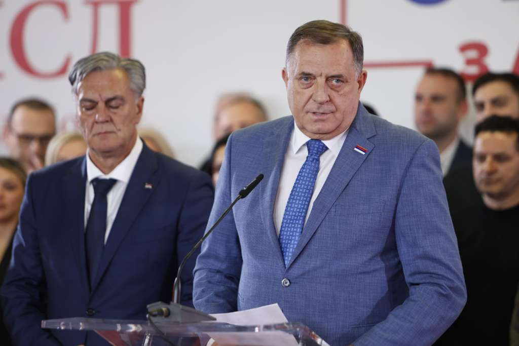 Američki kongresmeni traže sankcije zbog pritiska na autore izvještaja o negiranju genocida u Srebrenici