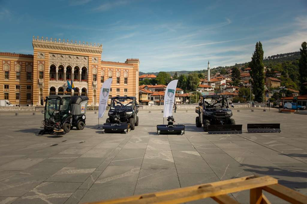 Općina Stari Grad Sarajevo nabavila vozila za čišćenje ulica i snijega za JKP OSG d.o.o. Sarajevo