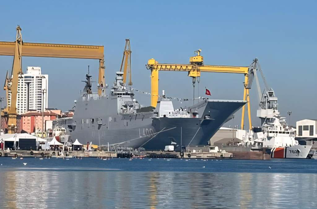 Nove bespilotne borbene letjelice izvodit će operacije s najvećeg turskog broda Anadolu