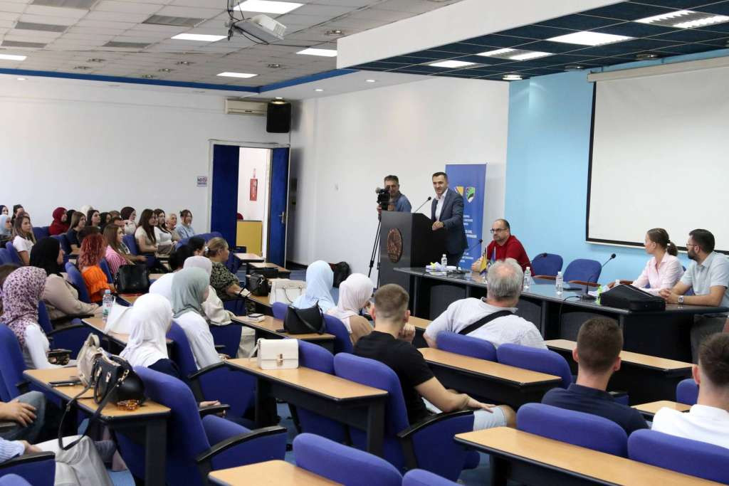 Sistemska podrška Vlade TK obrazovanju srednjoškolaca i studenata povratnika