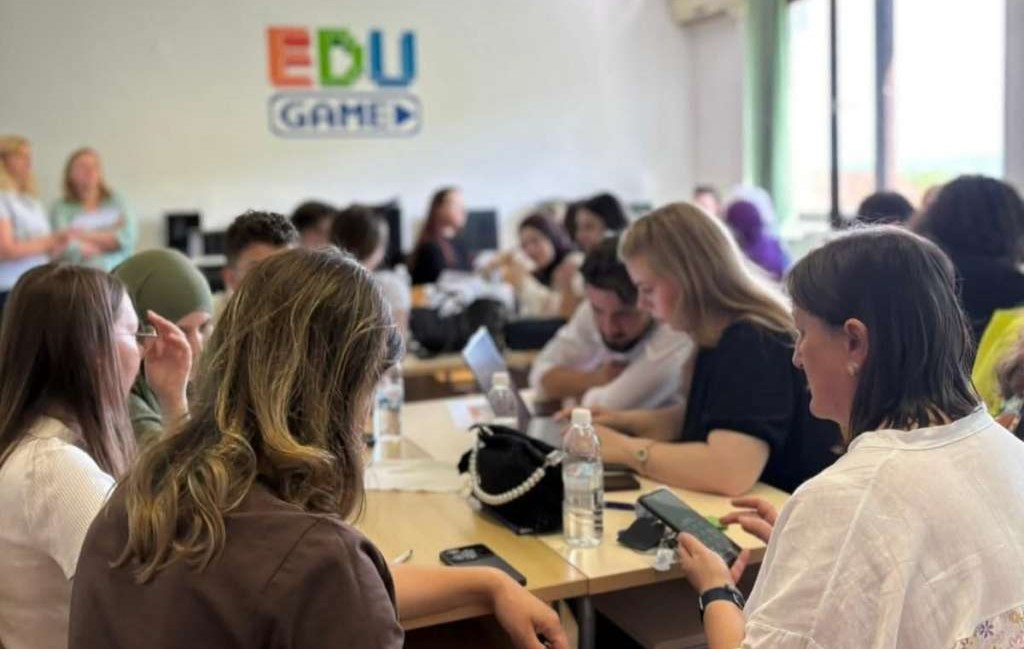 Studenti i profesori u Bihaću raspravljali o budućnosti obrazovanja u doba AI tehnologija