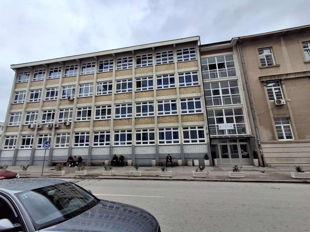 Ko upiše za pekara, mesara ili kuhara u RS, dobija 100 KM mjesečno i prevoz do škole