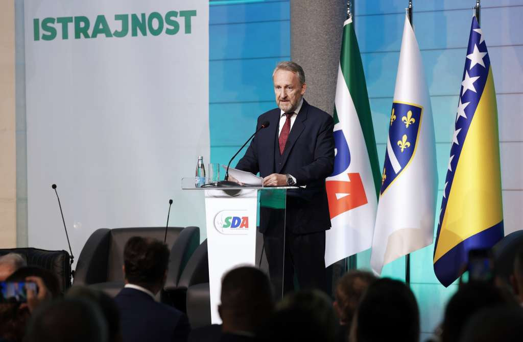 Izetbegović: Nastavit ćemo se kretati korak po korak, ali uvijek naprijed