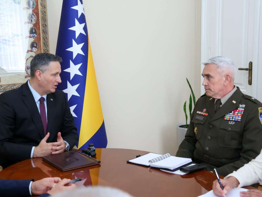 Bećirović s novim komandantom NATO štaba: Članstvo BiH u NATO-u zajednički interes BiH i Alijanse